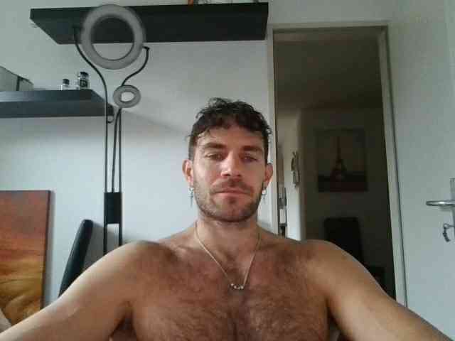 alphah-hunk alphah-hunk