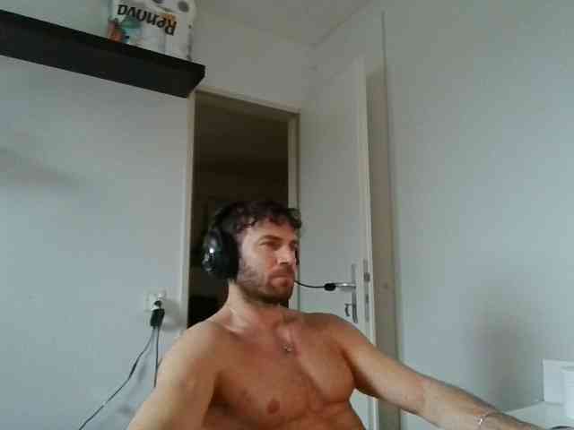 alphah-hunk alphah-hunk