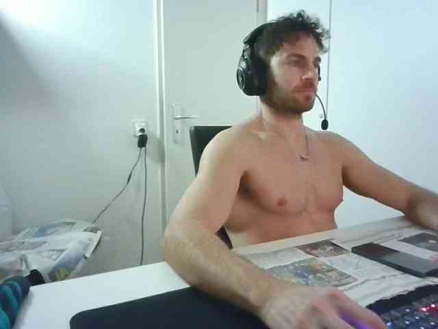 alphah-hunk alphah-hunk