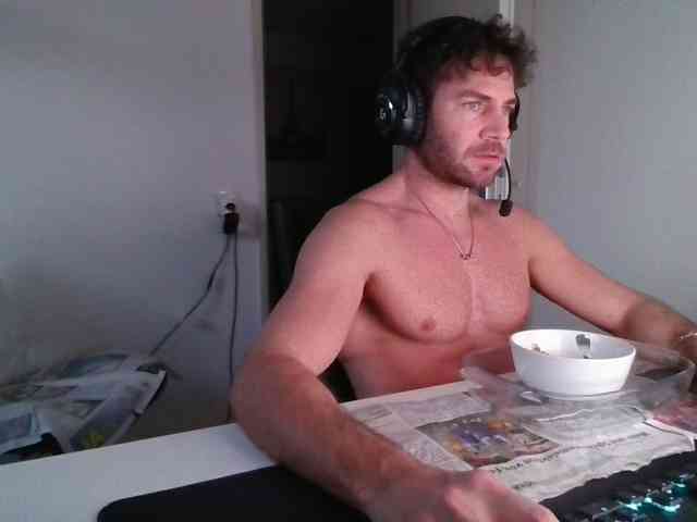 alphah-hunk alphah-hunk