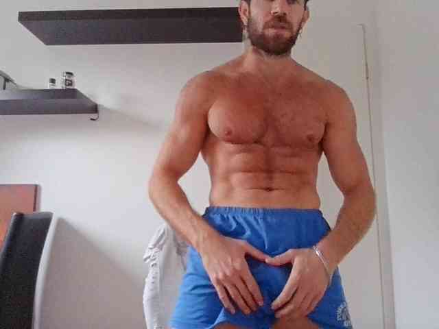 alphah-hunk