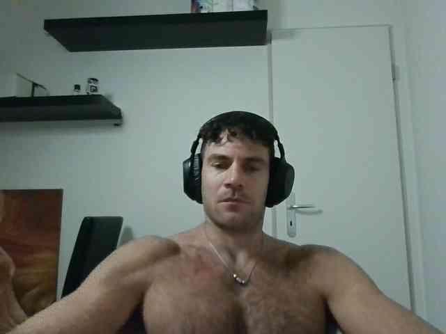 alphah-hunk alphah-hunk