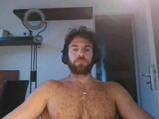 alphah-hunk alphah-hunk