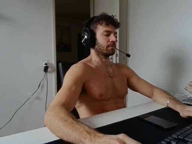 alphah-hunk alphah-hunk