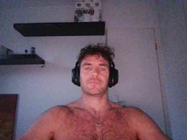 alphah-hunk alphah-hunk