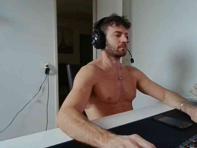 alphah-hunk alphah-hunk