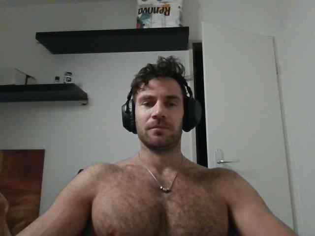 alphah-hunk alphah-hunk