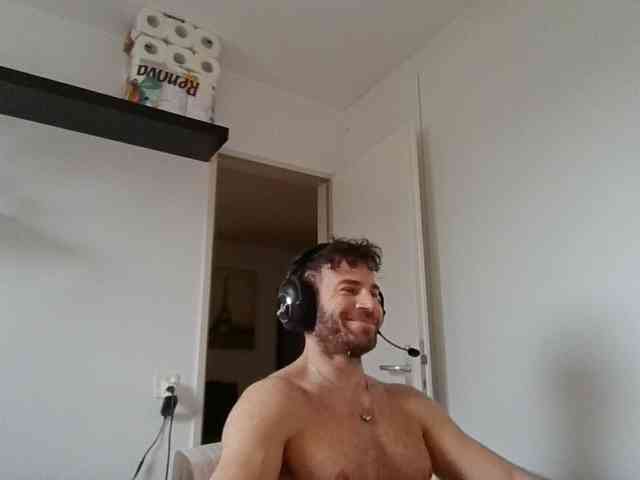 alphah-hunk alphah-hunk