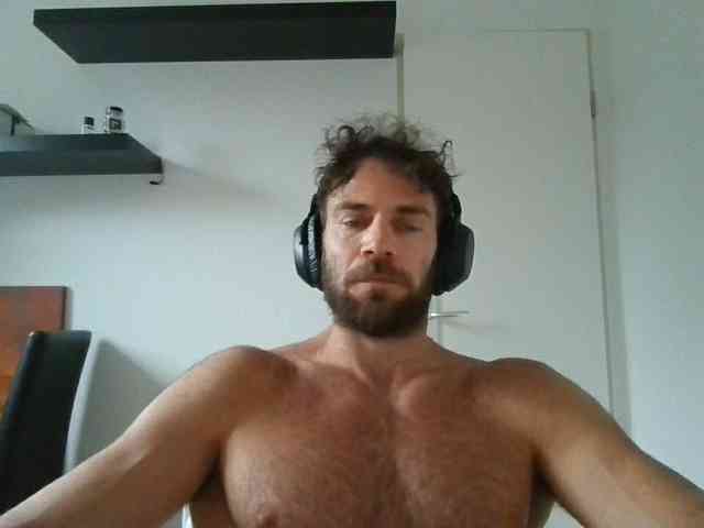 alphah-hunk