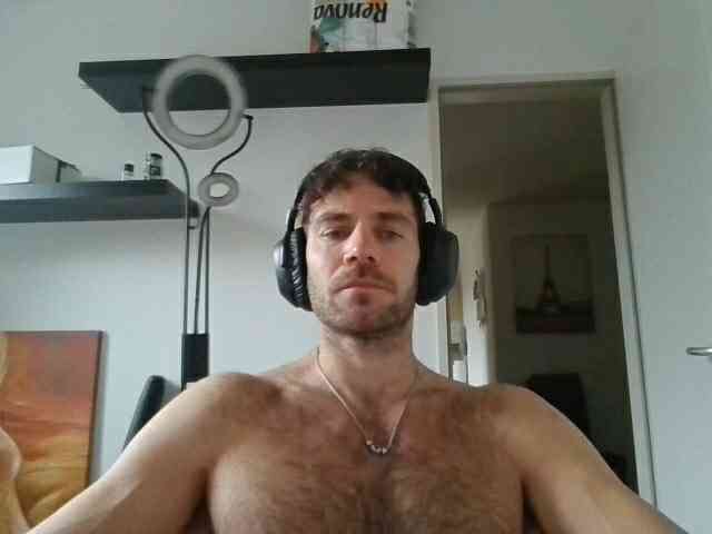 alphah-hunk alphah-hunk