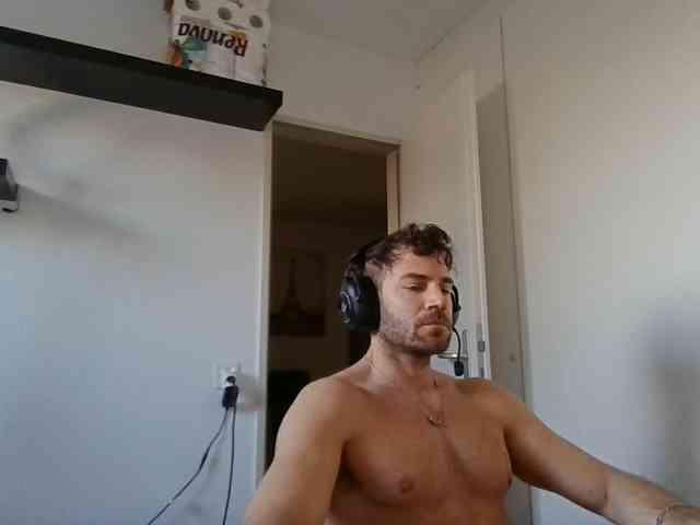 alphah-hunk alphah-hunk