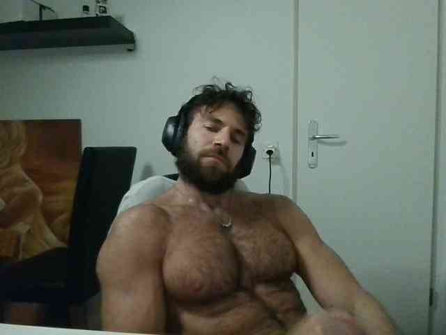 alphah-hunk alphah-hunk