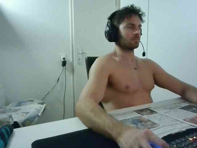 alphah-hunk alphah-hunk