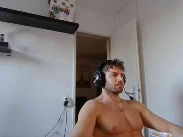 alphah-hunk alphah-hunk