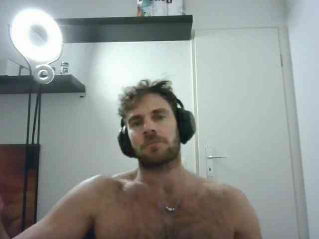 alphah-hunk alphah-hunk