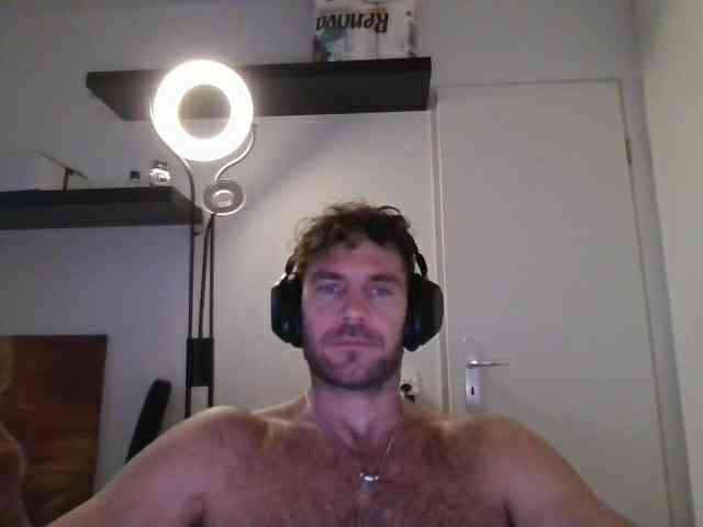 alphah-hunk alphah-hunk