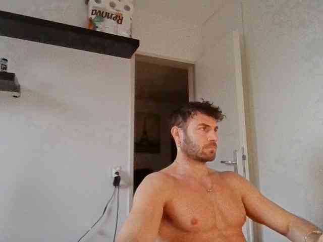 alphah-hunk alphah-hunk