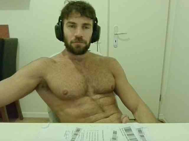 alphah-hunk