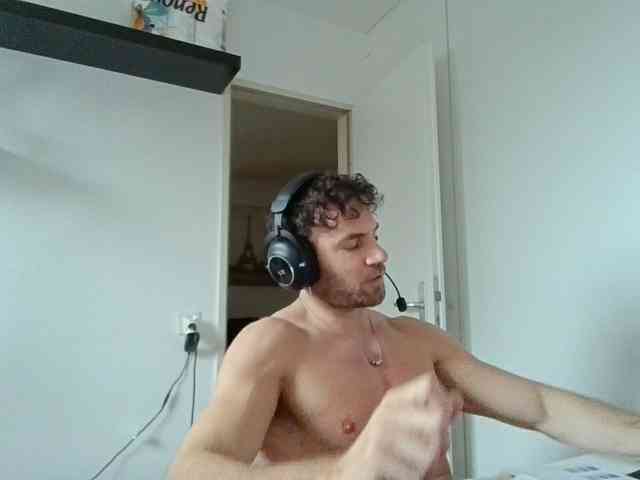 alphah-hunk alphah-hunk