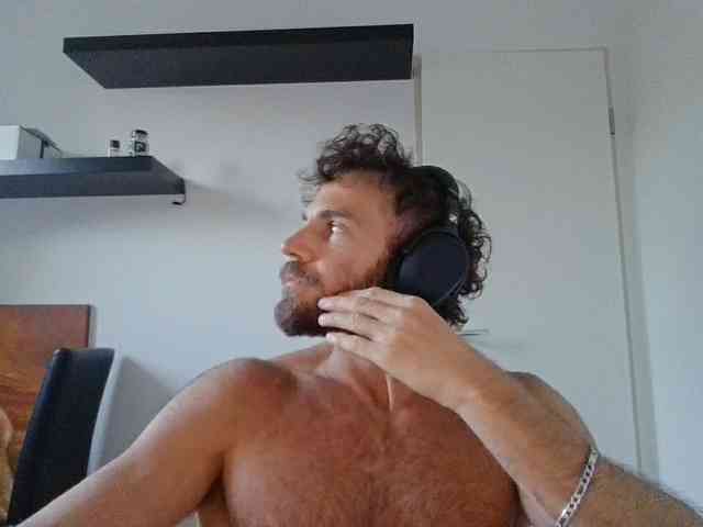 alphah-hunk