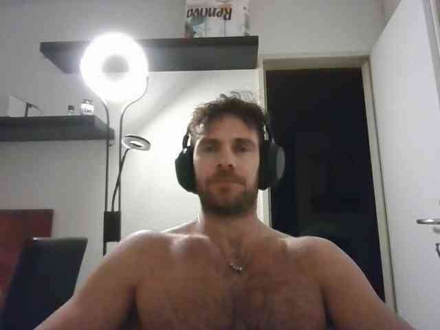 alphah-hunk alphah-hunk