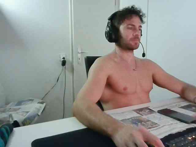 alphah-hunk alphah-hunk