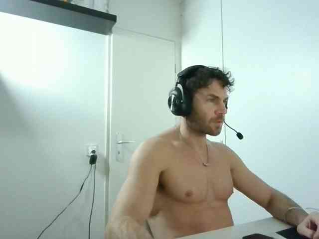 alphah-hunk alphah-hunk