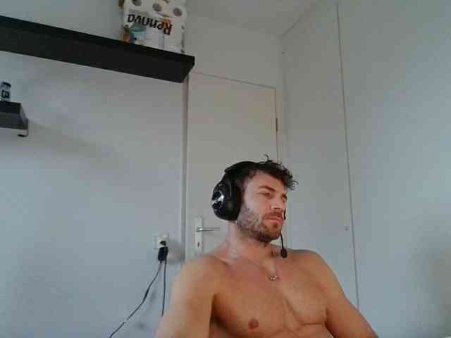 alphah-hunk alphah-hunk