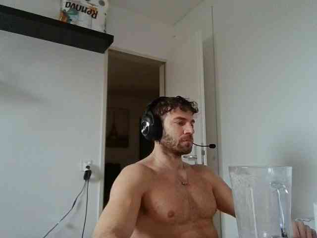 alphah-hunk alphah-hunk