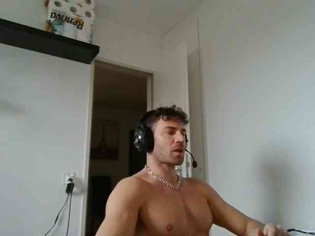 alphah-hunk alphah-hunk