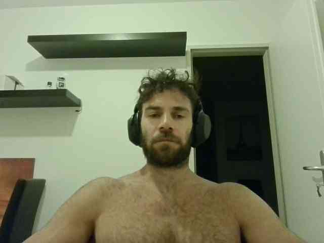 alphah-hunk