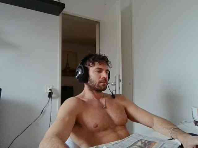 alphah-hunk alphah-hunk