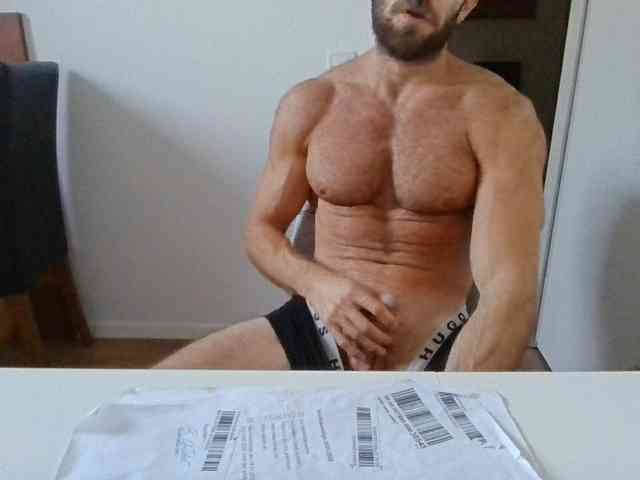 alphah-hunk