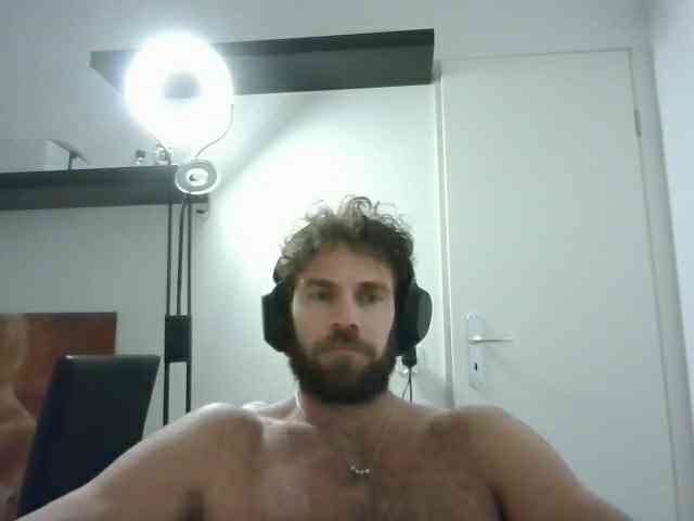 alphah-hunk alphah-hunk