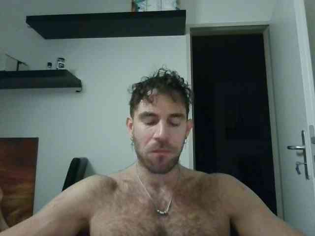 alphah-hunk alphah-hunk