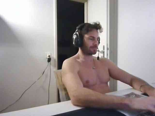 alphah-hunk alphah-hunk