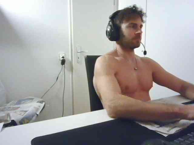 alphah-hunk alphah-hunk