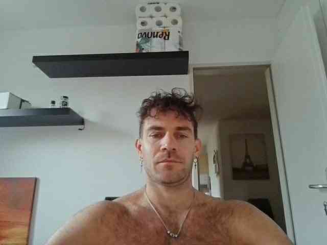 alphah-hunk alphah-hunk