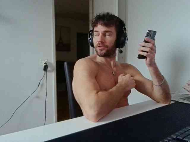 alphah-hunk alphah-hunk