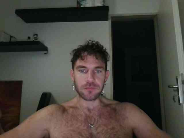 alphah-hunk alphah-hunk