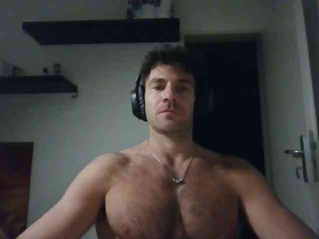 alphah-hunk alphah-hunk