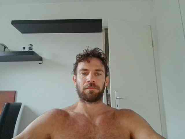 alphah-hunk