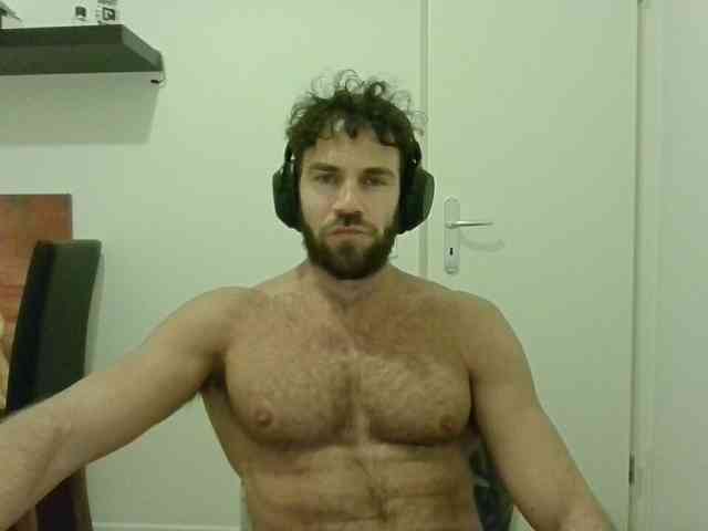 alphah-hunk
