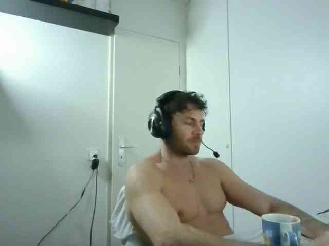 alphah-hunk alphah-hunk