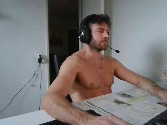 alphah-hunk alphah-hunk