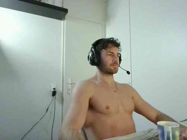 alphah-hunk alphah-hunk