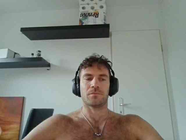 alphah-hunk alphah-hunk