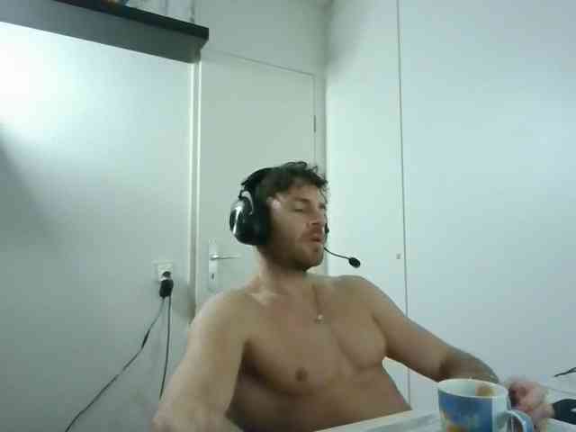 alphah-hunk alphah-hunk