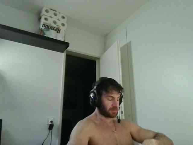 alphah-hunk alphah-hunk