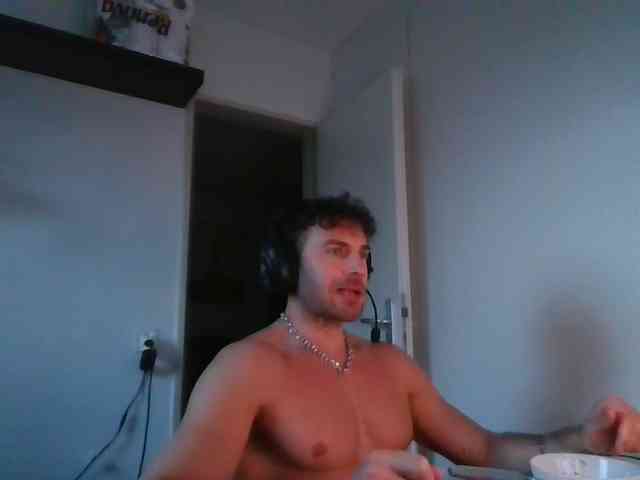 alphah-hunk alphah-hunk